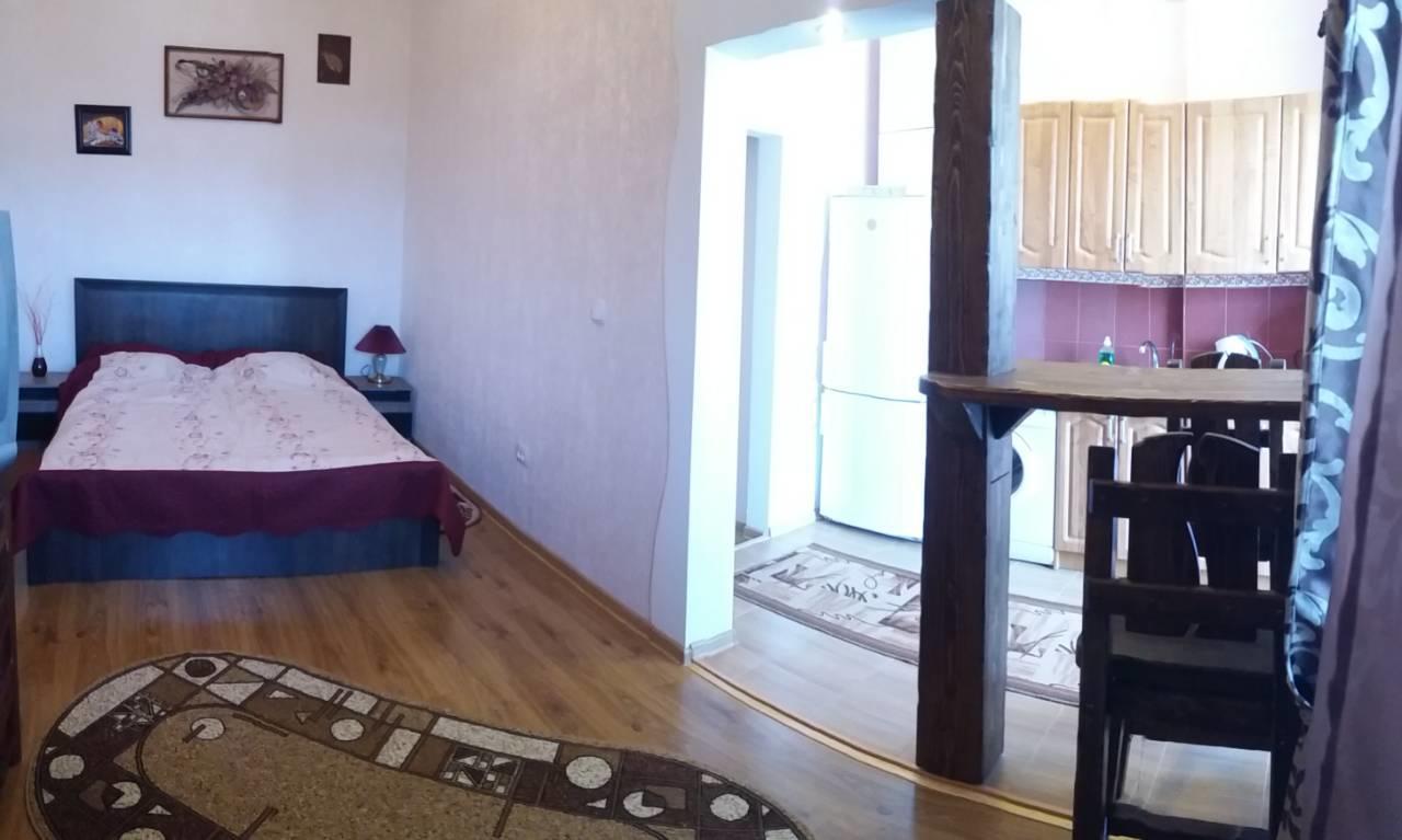 Apartment On Zarvanskaya In Old Town Kamianets-Podilskyi Luaran gambar